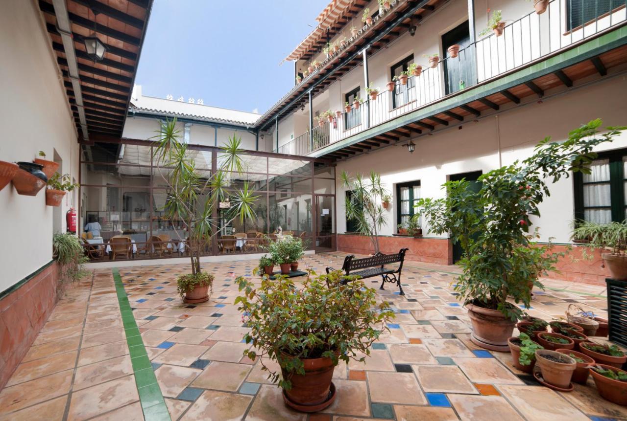 Corral De Los Chicharos Seville Exterior photo
